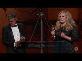 Адель и Пол Эпворт получают Оскар за лучшую песню к фильму 007: Координаты «Скайфолл» 2013